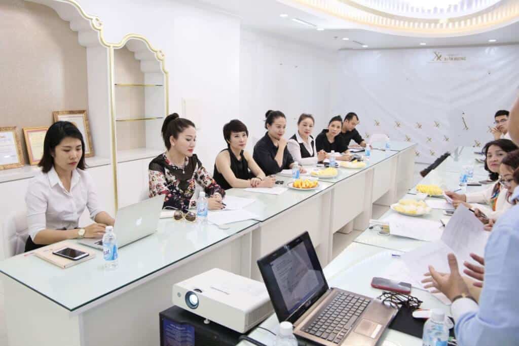Launching Event of Vietnam Aesthetic Embroidery Spraying Department May 15, 05 In Hanoi 2018