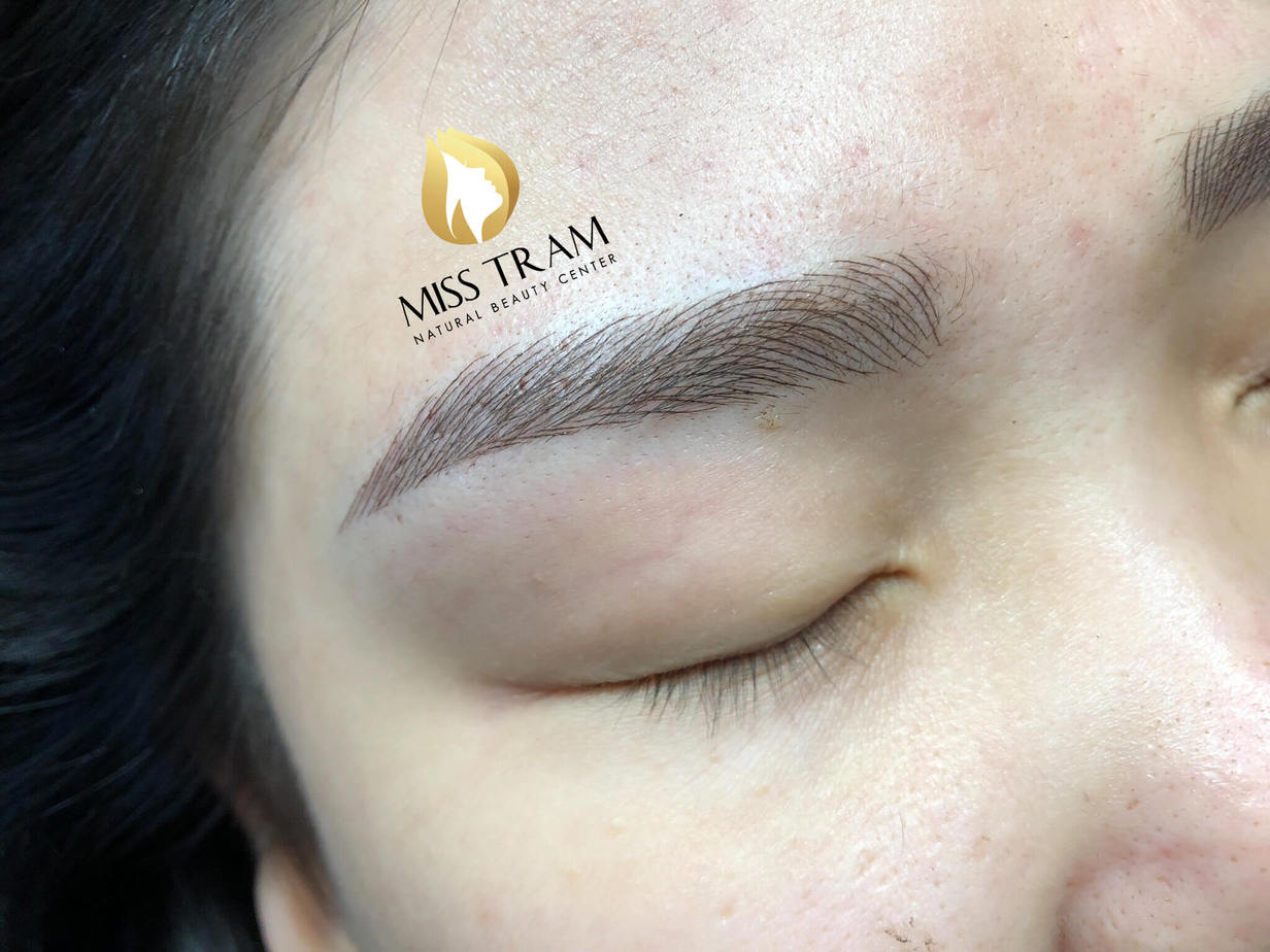 Before And After Using 9D 8 . Eyebrow Sculpting Technology