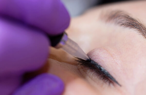Secrets of Eyebrow Spraying with Beautiful Standards - Safety Standards 4