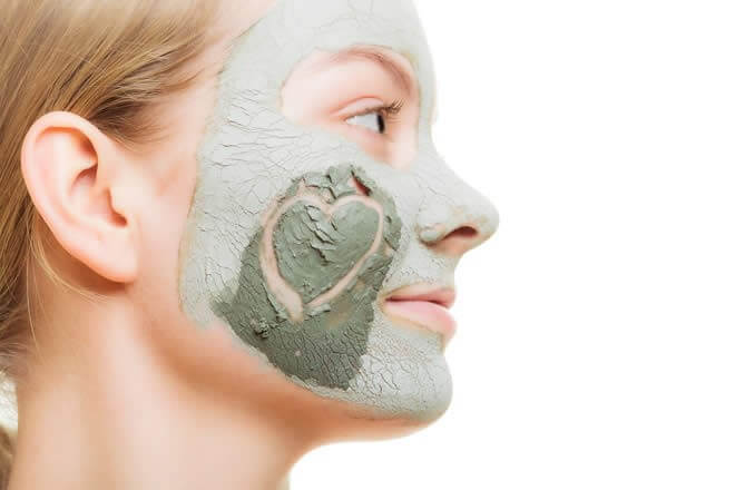 Homemade Detox Clay Mask at Home 4