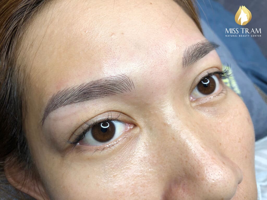 Before And After The Queen's Eyebrow Sculpting Results Naturally Beautiful 9