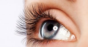 Whether or not to perform eyelash extensions under 5