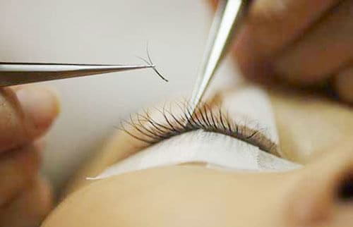 Things to Know About Eyelash Extensions 6