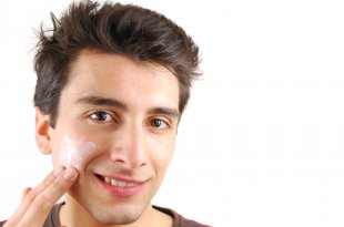 What are the advantages and disadvantages of Oily Skin in Men? 19
