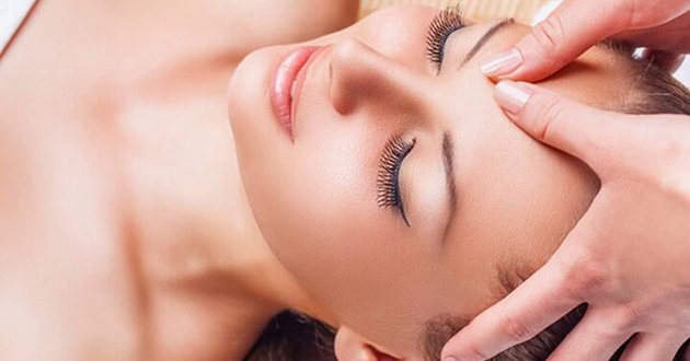 Kỹ Thuật Massage Mặt Đúng Chuẩn Spa 2