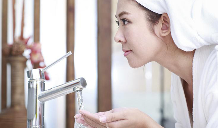 how to clean skin according to water temperature