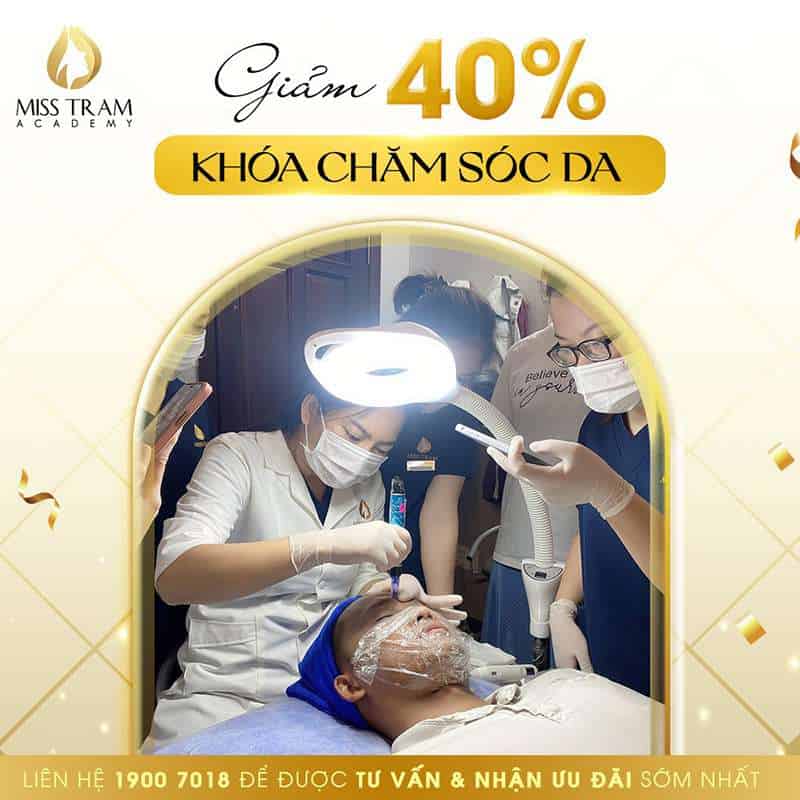 Give a scholarship of 40% for Skin Care course.